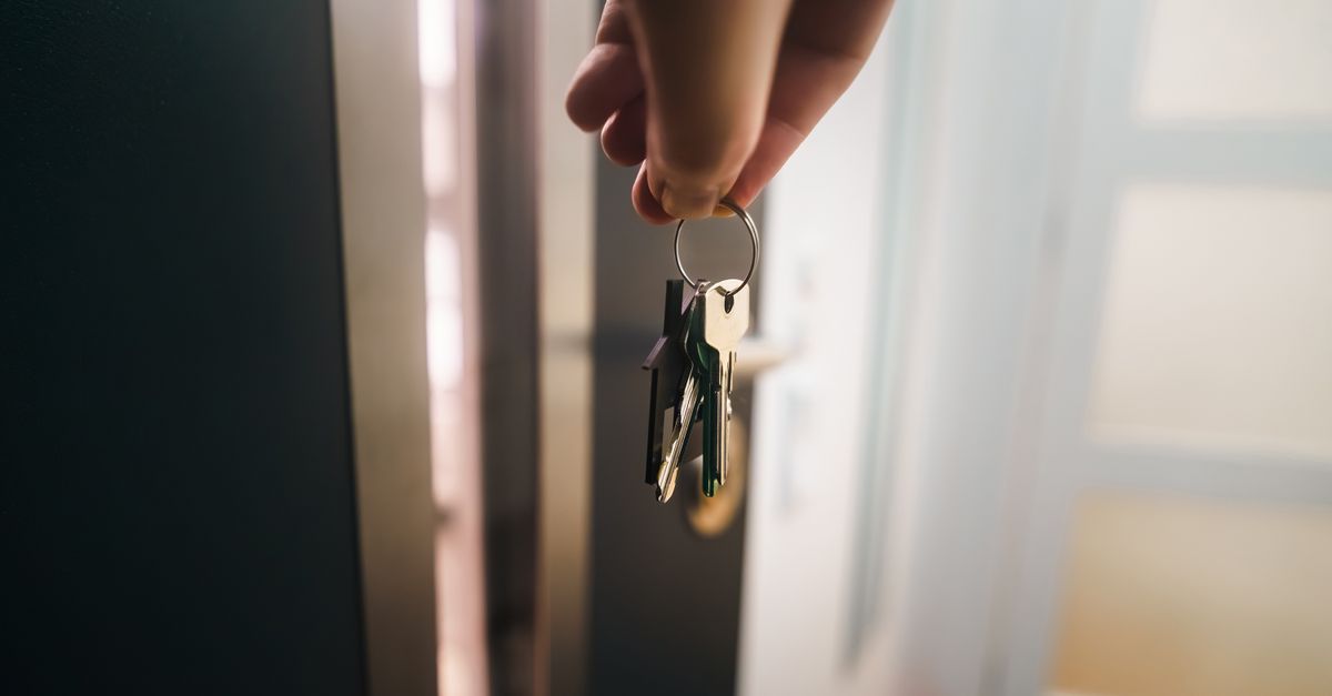 locksmith service technician — West Broadway Locksmith