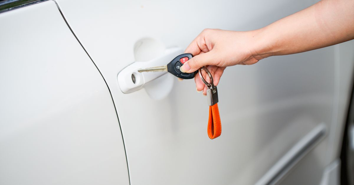 locksmith service technician — West Broadway Locksmith
